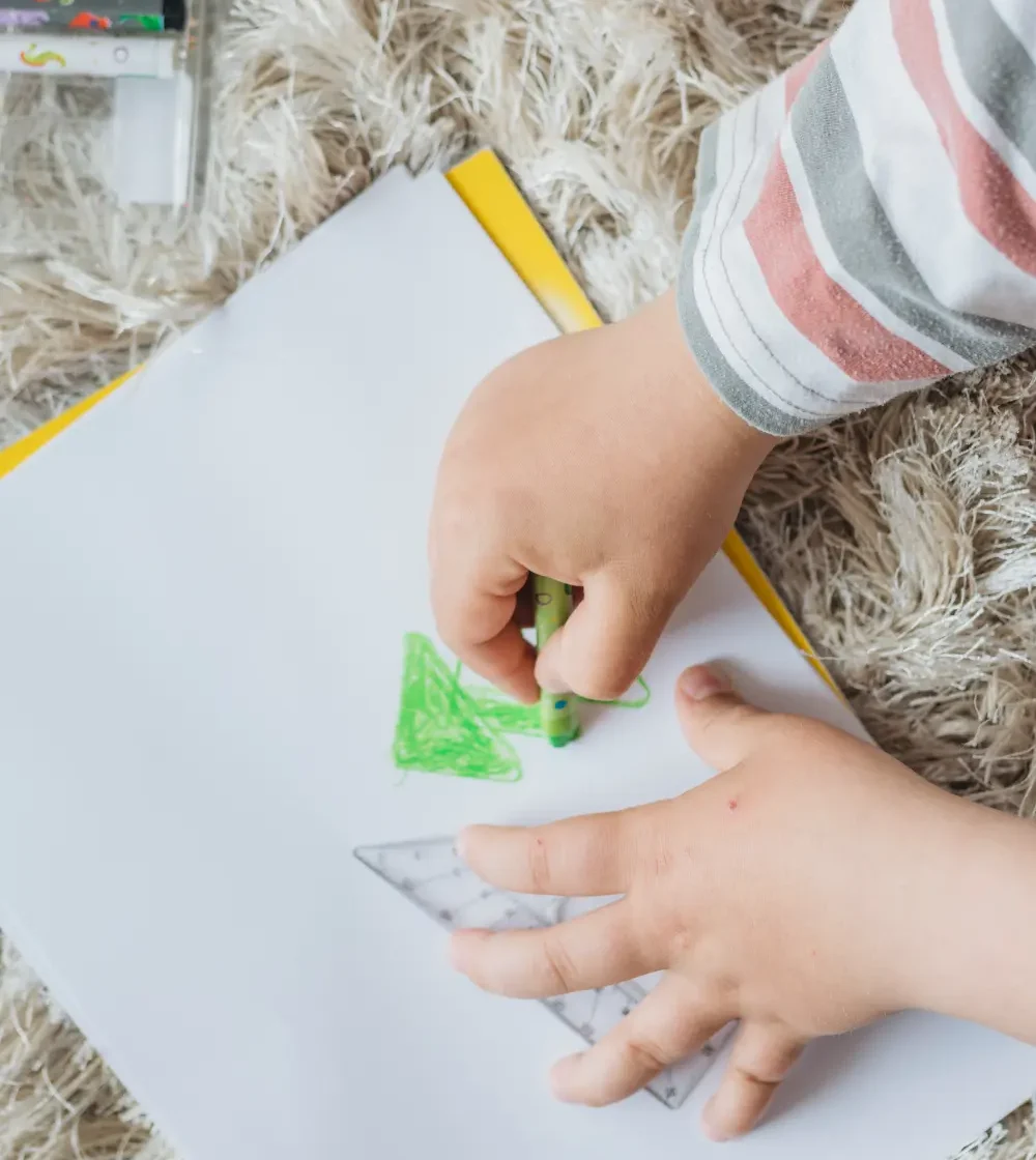 taller emocional para niños en Barcelona trabajando la gestión emocional con dibujo